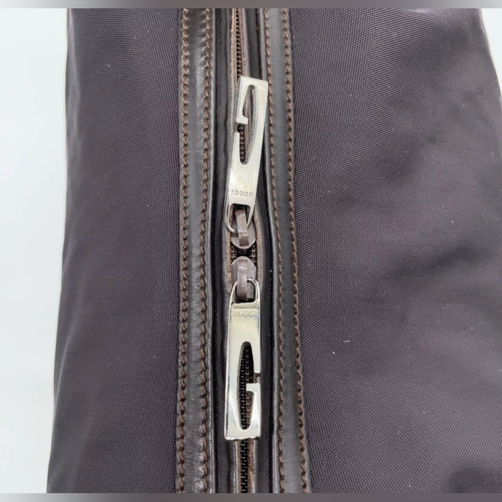 Authentic Gucci Vinatge Nylon Brown Large Hobo shoulder bag/Weekend/travel bag - Picture 14 of 16